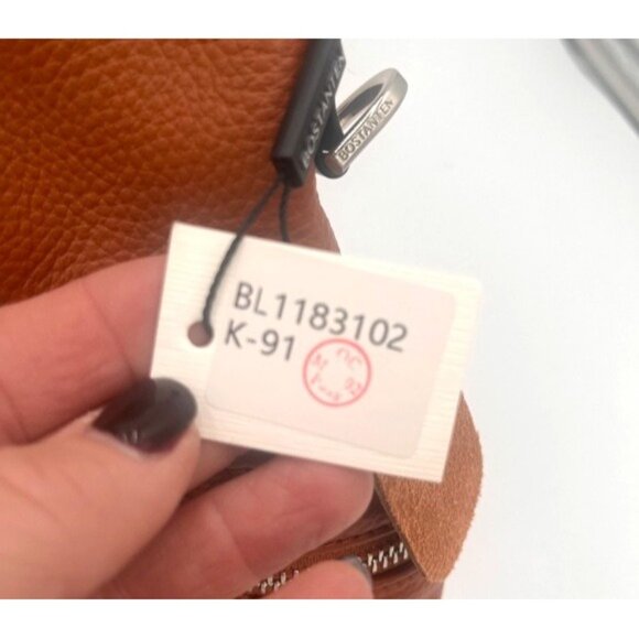 NWT Bostanten Hobo Shoulder Bag Purse with Handy Side Zipper Pockets City - Picture 6 of 10